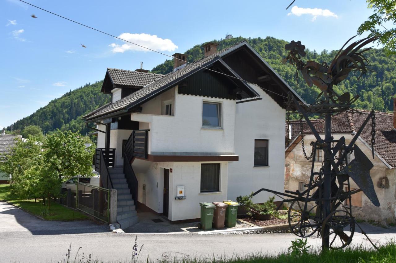 Apartment Kranj - Huge Terrace, Free P, Wi - Fi, Ac エクステリア 写真